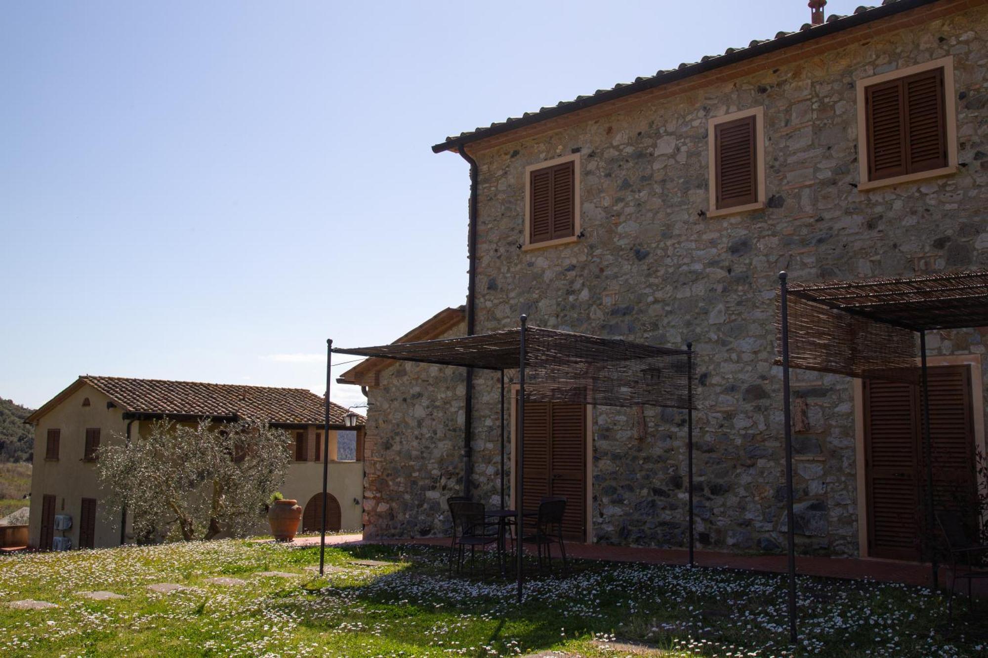 Resort Le Tegole Riparbella Exterior photo